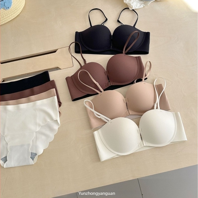 Najlon grudnjak-wrap/tube top bez naramenica, dvostruko prednje kopče, prekriženi stražnji dio, košarica 1/2, srednje oblikovana košarica