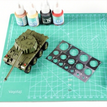 Tank modell festőeszközök, kör alakú szórópanellel, termékszám 3017A, nem importált.