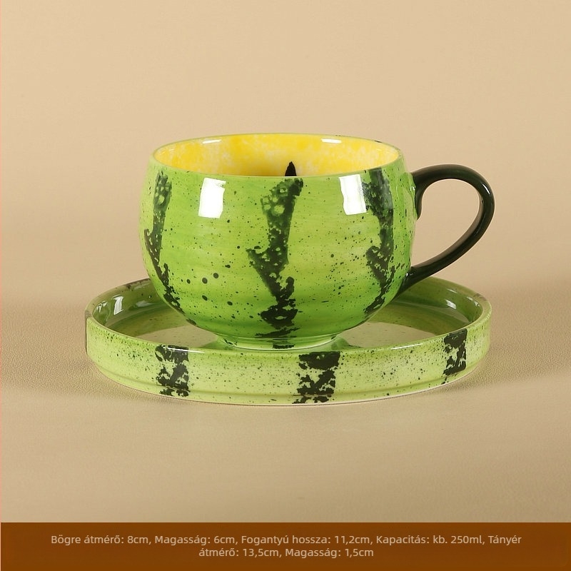 Kézzel festett kerámia kávéscsésze fogantyúval – dinnyemintás, dekoráció zománc alatt, friss és aranyos stílus