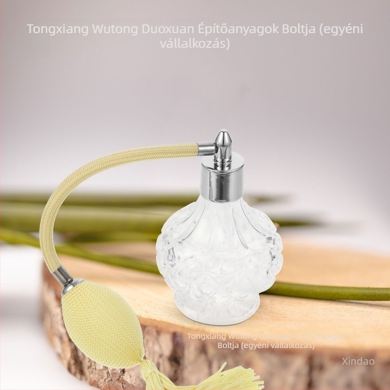 Újratölthető üvegparfümös üveg hosszú permetező pumpával, kristályos felülettel