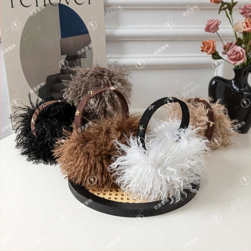 Fülvédők - Suede, Szélálló, Meleg, Bolyhos bojttal