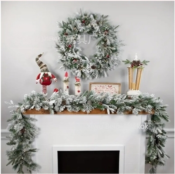 Beiqi PVC karácsonyi fa medál – koszorú gyűrűvel