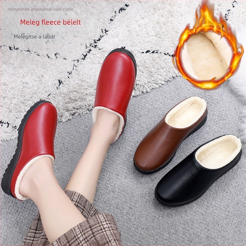 Női téli cipő PU felsőrésszel, belseje műszőrmével bélelt, slip-on, kerek orr, lapos sarok
