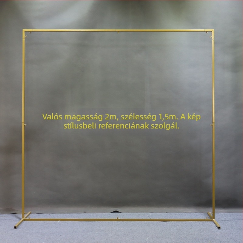 Esküvői ívelt ajtó háttér gyepre, vasváz, kartoncsomagolás, esküvőkre