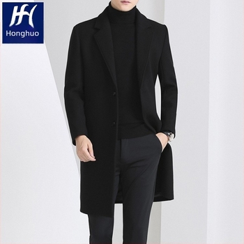 Gyapjúkabát, városi stílus, karcsú szabás, vastag gyapjú, egysoros záródás, V-nyakú gallér, poliészter bélés