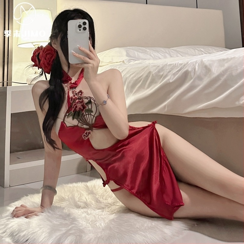 Antique Peony-Embroidered Halter-Neck Cheongsam, Polyester fabric, 90-95% polyester, Sheer Side Slit