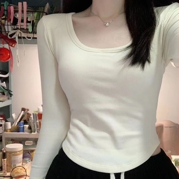 Alapréteg póló fleece béléssel, U-nyakú, hosszú ujjú, karcsú szabás, vastag anyag poliészter-spandex