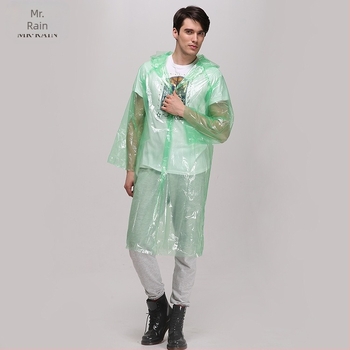 PE egyszer használatos esőkabát egész testet fedő, hosszú fazon túrázáshoz, anyagvastagság 0.025 mm, tömeg 60 g