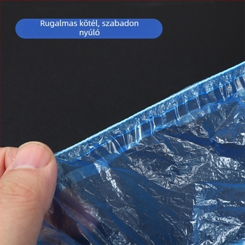 Egyszer használatos, vastagított cipővédők beltéri használatra, csúszásmentes és kopásálló műanyagból (PE/polietilen)