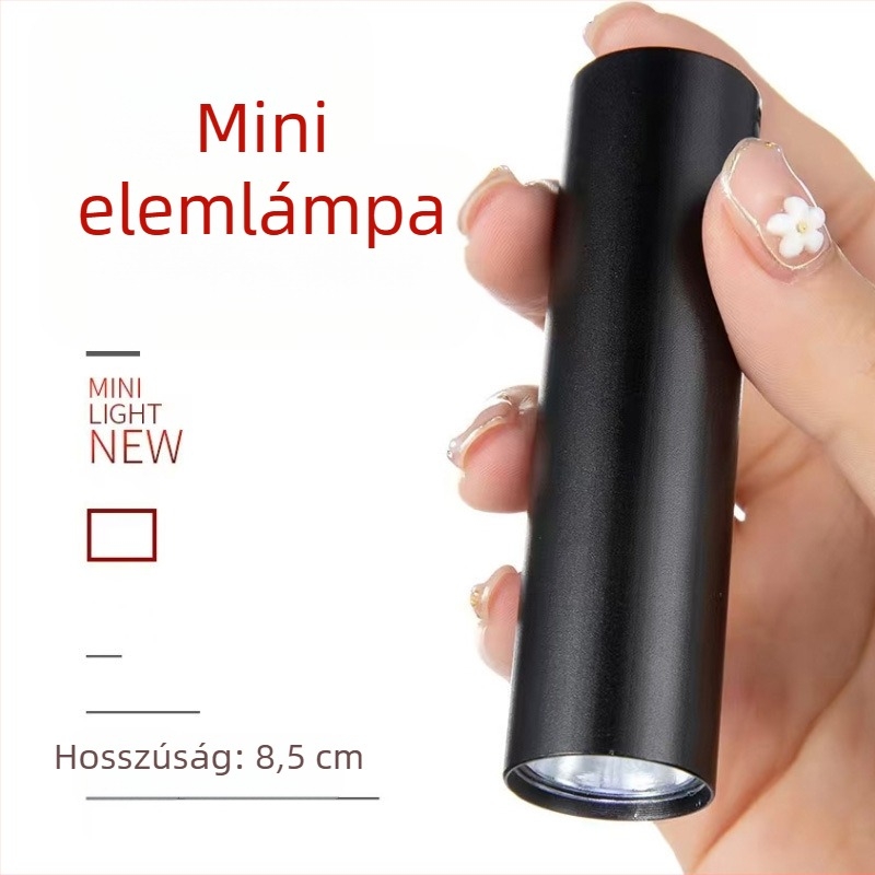 Mini töltethető kézi zseblámpa otthoni és kültéri használatra, 5W, 3,7V, 600 lm, IPX4, töltési idő 1–2 óra