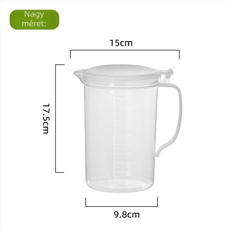 Tejes mérőedény fedővel és fogantyúval — minimalist stílusú, PP műanyagból, mikrohullámú sütőhöz alkalmas, mérőskálával, márka KJH.