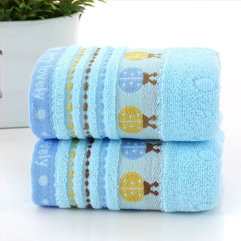 Pamut gyerekek arc törölközője, Jacquard szövésű, 32s, 50–80 g, testreszabható hímzés