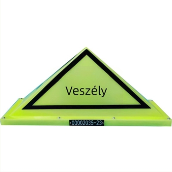 Autófedél világítás OLT-B2 — mágneses háromszög jelzőlámpa veszélyes árukhoz, PP, minden modellhez