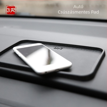 Autó anti-slip matrac a műszerfalra és a központi konzolra; többfunkciós dizájn telefon-tároló rekesszel; PVC anyag; testreszabható feldolgozás; márka Runnan