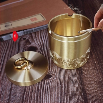 Autós hamutál - fém, Xin Copper márka, modell: hamutál, skulpturális felület, súly 380 g