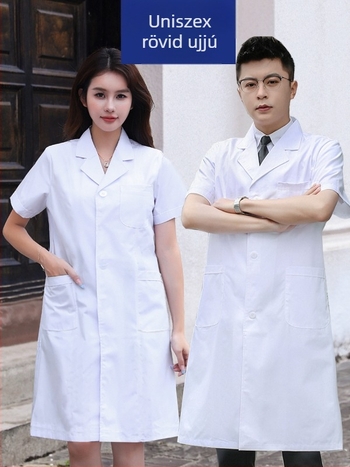 Uniszex orvosi köpeny klinikák és laboratóriumok számára, pamut anyag, nedvesség-elvezető és izzadság-abszorber tulajdonságokkal, Medical Diamond márka, négy évszakos viselet, 2025 tavaszán debütál.