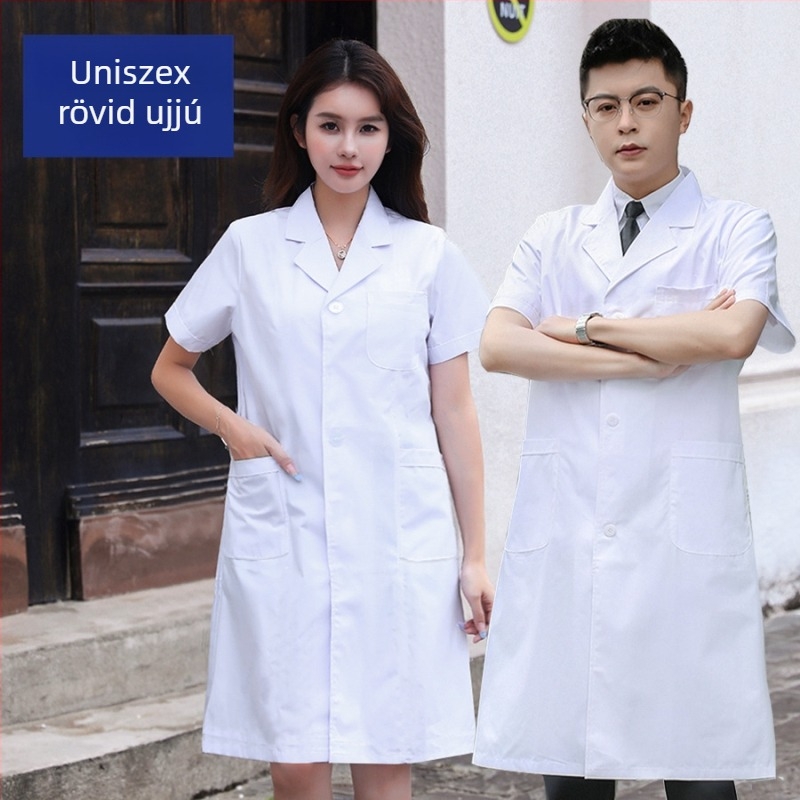 Uniszex orvosi köpeny klinikák és laboratóriumok számára, pamut anyag, nedvesség-elvezető és izzadság-abszorber tulajdonságokkal, Medical Diamond márka, négy évszakos viselet, 2025 tavaszán debütál.