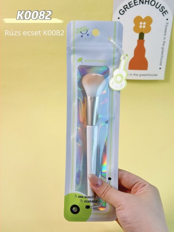 Keqi korrektor ecsetkészlet — hordozható, szintetikus sörték, fa nyél, hordtáska