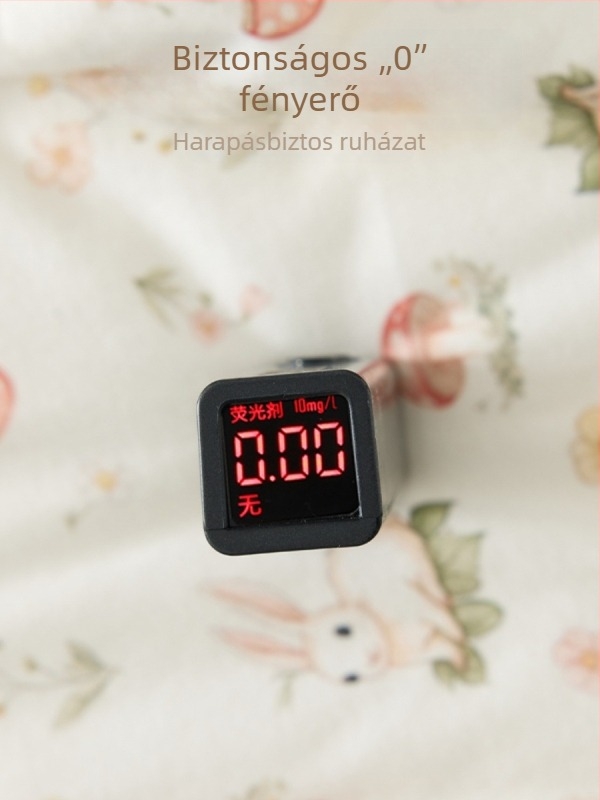 Gyermekeknek szánt pamut töltött mellény karikatúra mintával, előre gombos zárás, 100% pamut külső, pamut bélés, poliészter töltet