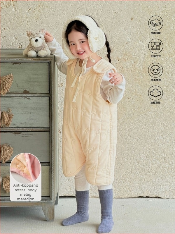 Gyerekek meleg alvó overál - 90% poliészter, Wool Silk anyag, lágyított felület, 3–8 éveseknek