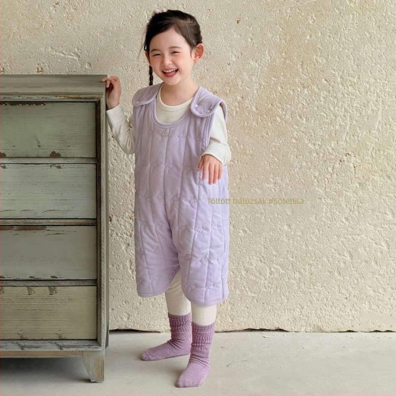 Gyerekek meleg alvó overál - 90% poliészter, Wool Silk anyag, lágyított felület, 3–8 éveseknek