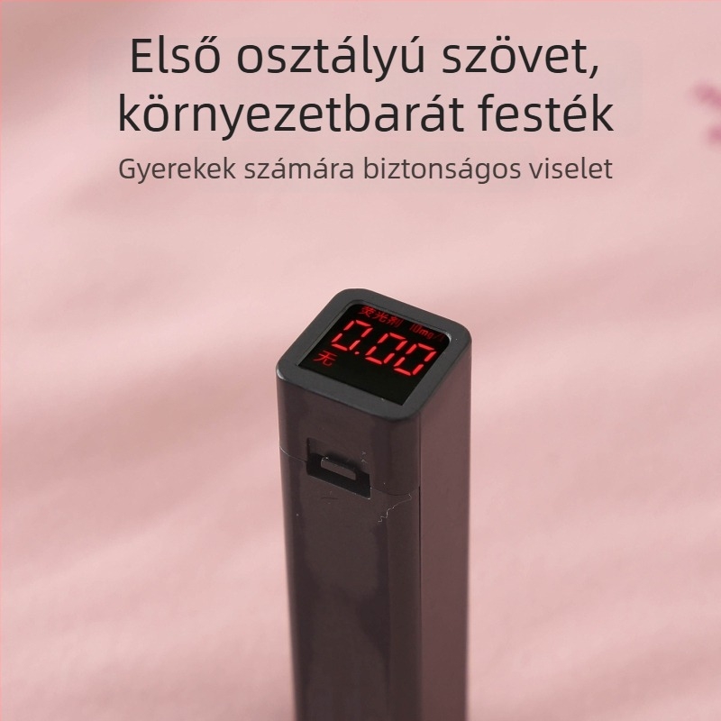 Gyermekek téli háromrétegű bélelt felső, kötött anyagú, 89,5% poliészter, kerek nyakú, kapucni nélküli