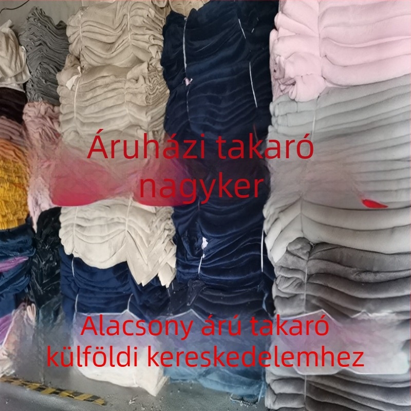 Poliészter korall plüss takaró, 240 g, tavasz–őszre, testreszabás elérhető