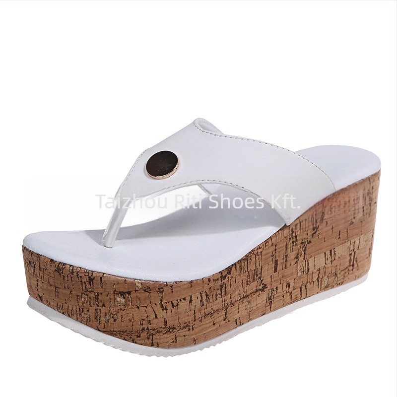 Női wedge szandál, felső rész szintetikus bőrből, talp gumiból, sarokmagasság 8 cm, talpvastagság 8-11 cm