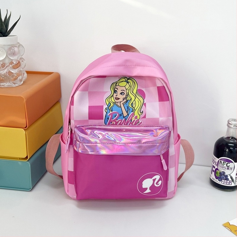 Gyerek hátizsák anime mintával, légpárnás vállpántokkal, légáteresztő anyag, poliészter bélés, óvoda és általános iskola közötti használatra