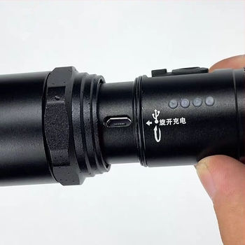 Alumíniumötvözetes LED zseblámpa, 3 W, 2000 mAh, újratölthető