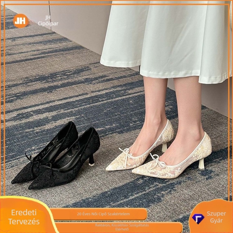 Bankett cipő csipke-hálós felsőrésszel, hegyes orrú, vékony sarok 6–8 cm, masni részlet