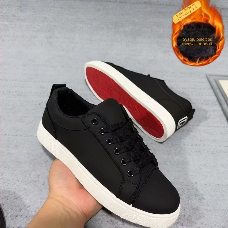 Munkás sportcipő, felsőrésze szuper rostból, fűzőzárás, EVA talpbetét, gumitalp, alacsony felső rész