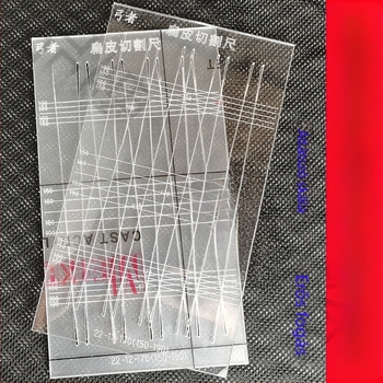 Fából készült centiméteres vonalzó, sablonkészlet