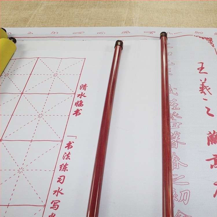 Kaligrafia gyakorló anyag rizs-háló mintával, vastag flanel felülettel, tekercs tengellyel, Deyi Hall márka