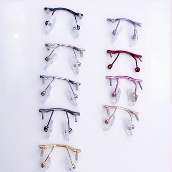 Öntvény középső orr-híd keret nélküli szemüveghez, 1.8 mm-es csavar gumis dugóval, kompatibilis az egyes és az univerzális kettős lyuk dizájnnal