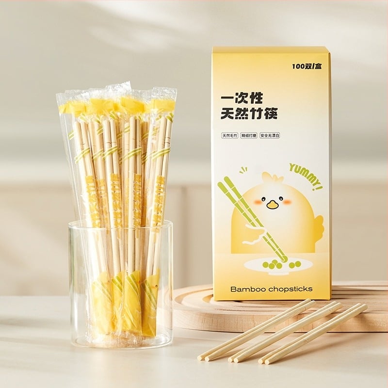 Eldobható bambusz evőpálcikák, egyenként csomagolva; 100 pár/doboz; Anyag: Moso bambusz; Mikrohullámú sütő nem alkalmas; Logó nyomtatható; Testreszabás elérhető