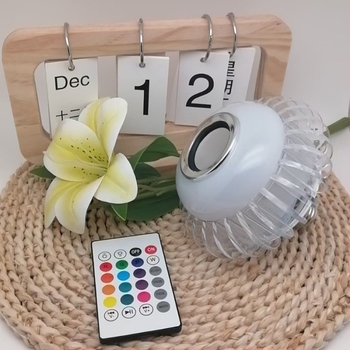 LED Bluetooth RGB világítás távirányítással a fényerő szabályozásával és színváltással, beltéri XR-06