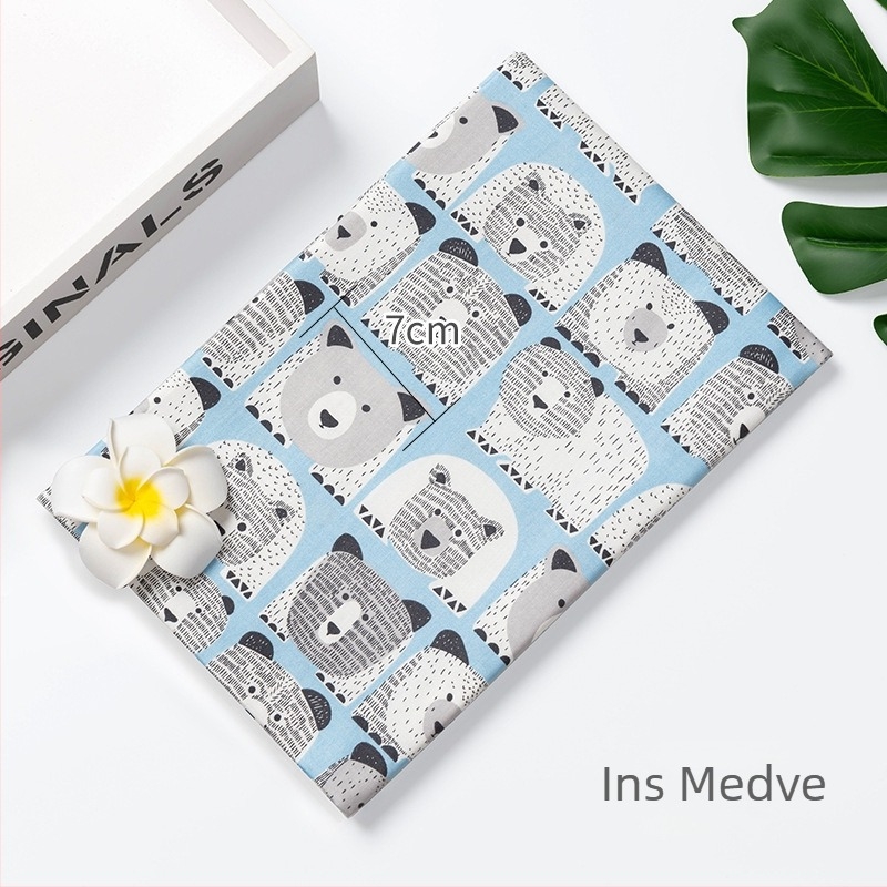 Gyerekeknek tervezett pamut twill nyomott anyag ágyneműhöz — 100% pamut, 160 cm széles, 110 g/m², 40×40 szálak, 133×72 sűrűség