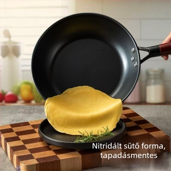Nitridált lapos serpenyő finomvasból, egyaljú aljzattal, megfelelő gáz- és indukciós főzőlapokhoz, 1–3 kg