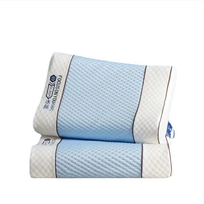 Latex párna téglalap alakú, természetes latex, latex tartalom 80-90%, kötött anyag, súly 1,0-1,5 kg