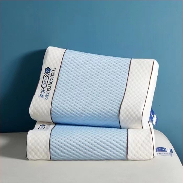 Latex párna téglalap alakú, természetes latex, latex tartalom 80-90%, kötött anyag, súly 1,0-1,5 kg