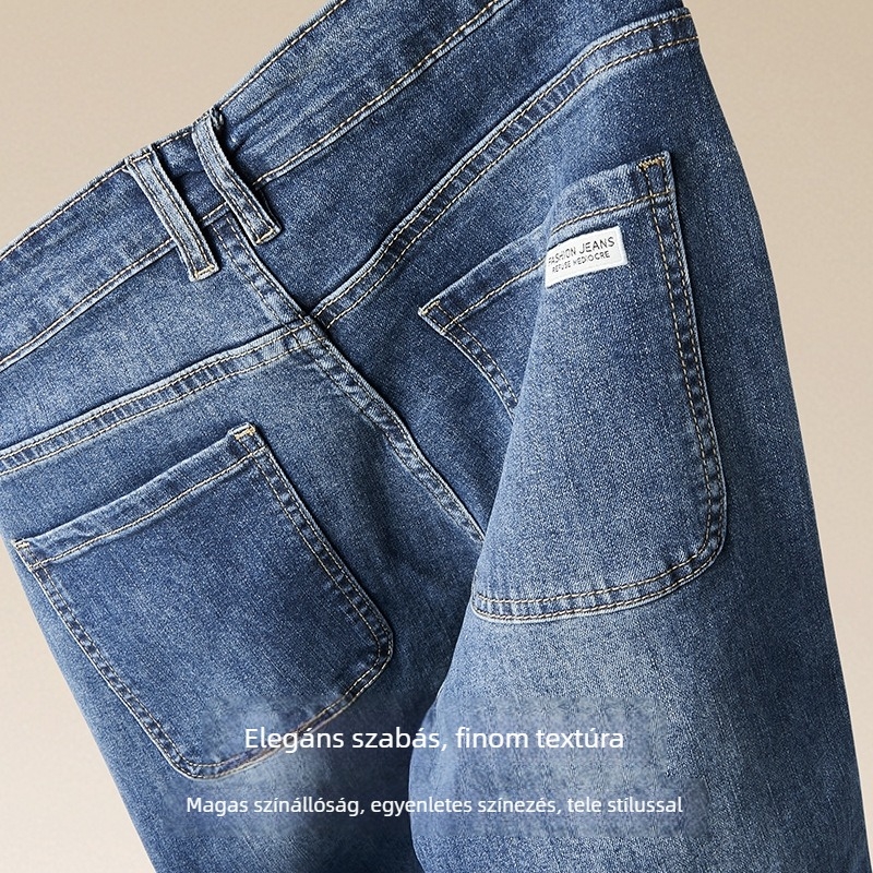 Pamut denim farmer, lazán szabott egyenes fazon, középmagas derék, cipzáras záródás, több zseb, őszi viselet