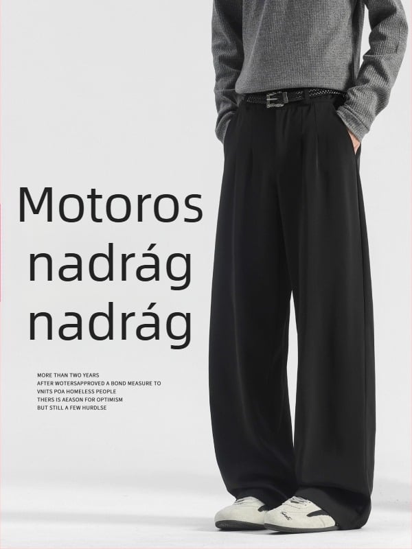Férfi sportos nadrág fleece-béléssel, lazított szabás, egyenes szár, középső derék, gombos zárás, poliészter anyag