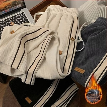 Férfi Corduroy sportos-casual nadrág, egyenes szabás, középmagasságú derék, csíkos mintázat, zsinóros zárás