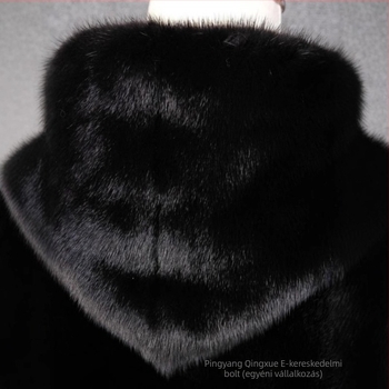 Férfi nyérc szőrme kabát kapucnival, középhosszú, laza szabás, cipzáras zárás, valódi szőrzet