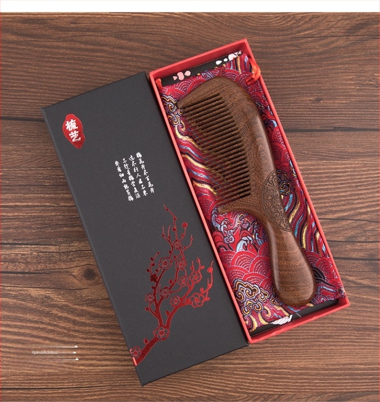 Palace Carpenter szantálfa- és rózsafa fa fésű – antistatikus hajápoló eszköz, ajándék időseknek és üzleti ajándékokhoz