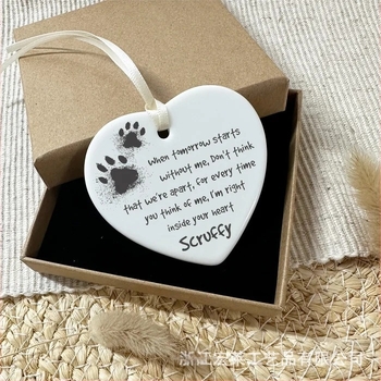 Akrilból készült emlékplakett elveszett kutyának, karácsonyi alkalomra