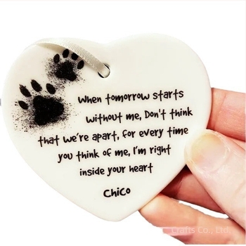 Akrilból készült emlékplakett elveszett kutyának, karácsonyi alkalomra