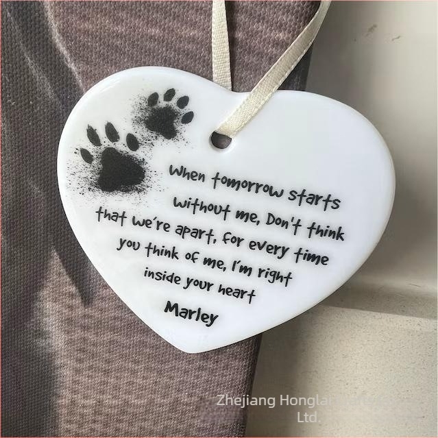 Akrilból készült emlékplakett elveszett kutyának, karácsonyi alkalomra