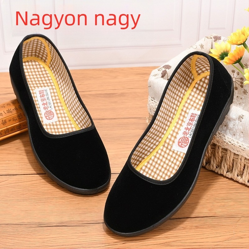 Női vászon slip-on cipő, flock felső rész, lapos talp, kerek orr, alacsony profil